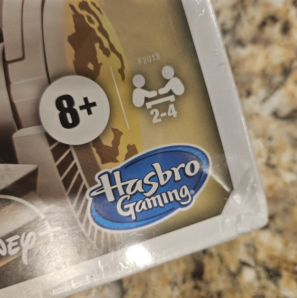 Star Wars The Mandalorian Monopoly Board Game SEALED Complete - Picture 16 of 16